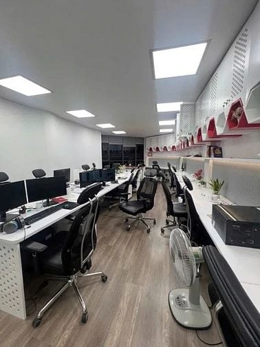 Siêu Phẩm Phạm Văn Đồng, Lô góc, , 204m, 8 tầng, 21m MT, Gía 70,5 tỷ