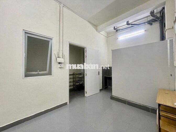 TRỌ 15M2 SẴN NỘI THẤT GẦN CÔNG VIÊN GIA ĐỊNH, PHẠM VĂN ĐỒNG, SÂN BAY