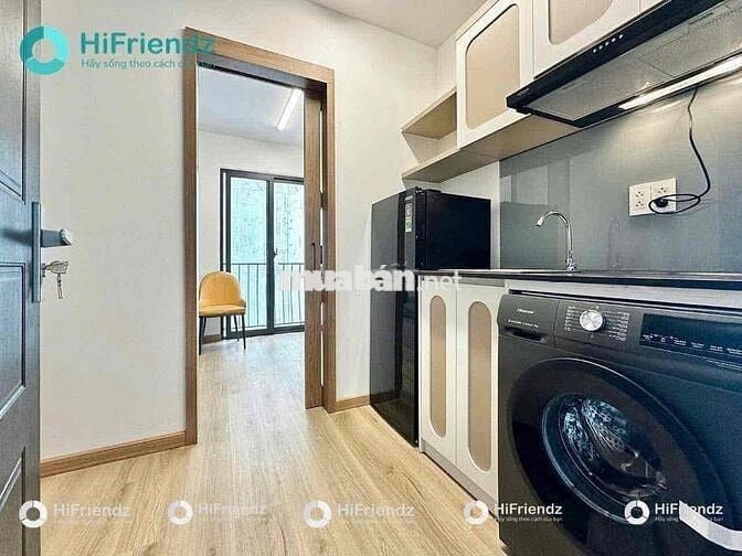 Căn Hộ 1 Phòng Ngủ Ban Công Mới 100% FullNT Toà Nhà Thang Máy Hầm Xe