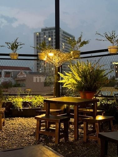 MÌNH CẦN NGƯỜI BÁN TRÀ, SỮA MANG ĐI 