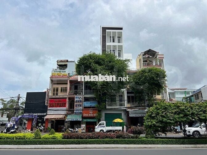Toà nhà 5 tầng có hệ thống báo cháy tự động, mặt tiền đường 30/4