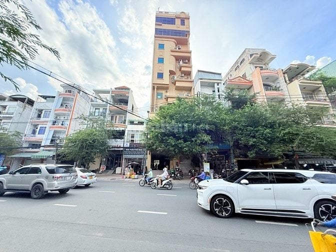 Bán nhà 26.5 tỷ - mặt tiền đường Đinh Bộ Lĩnh - P26 - Bình Thạnh
