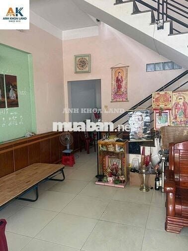 kẹt tiền bán gấp căn nhà đường số 6. DT 80m2 , SHR công chứng nhanh