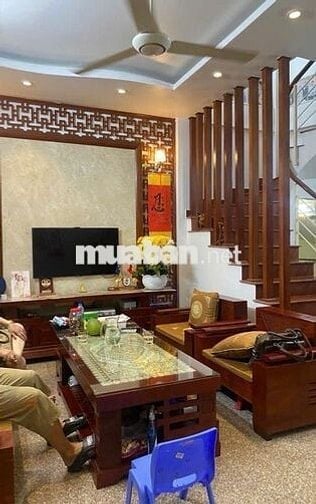 Hot! Bán nhà riêng tại Ngọc Khánh, 8,85 tỷ, 34m2, 4 tầng