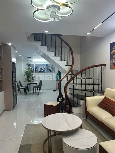 Cho thuê nhà tại ngách 515/13 Hoàng Hoa Thám Hà Nội 