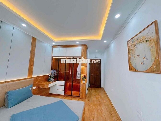 Bán nhà Thang máy Định Công- Ngõ Đẹp- Full nội thất - DT:31m2 x 6 Tầng