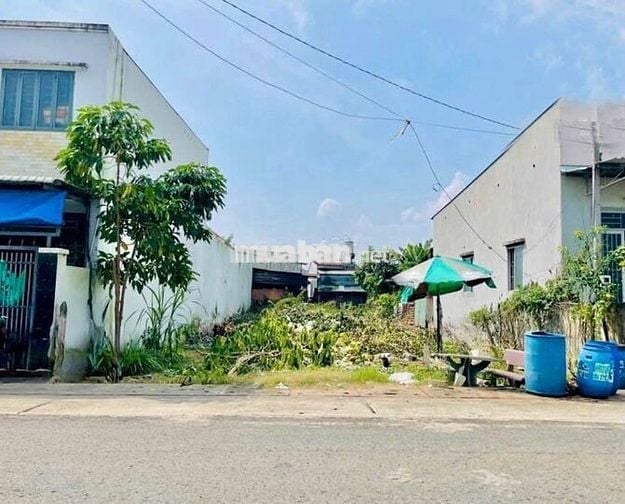 560 TRIỆU,ĐẤT GẦN BỆNH VIỆN XUYÊN Á, 7,8M X 25M, BAO THUẾ PHÍ SANG TÊN