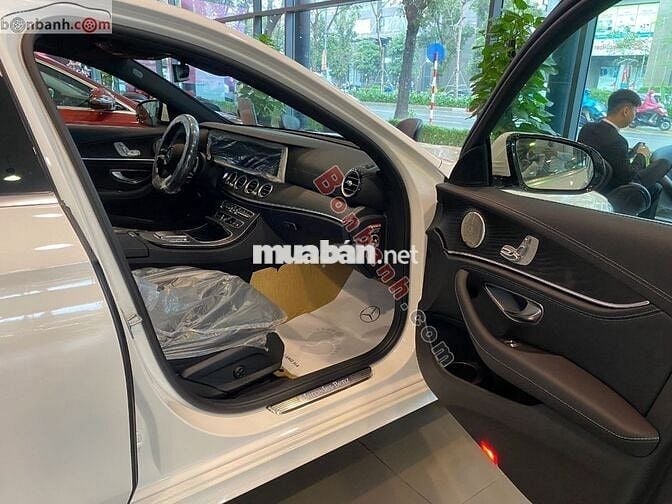 Mercedes E300
