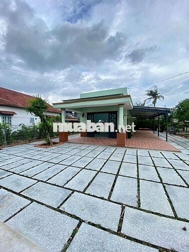 NHÀ DIỆN TÍCH SIÊU RỘNG 12*30, 2PN, SÂN RỘNG RÃI, GẦN CẦU PHÚ LONG