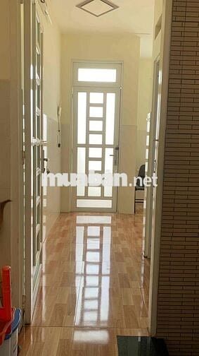 CHO NỮ THUÊ PHÒNG 15m2 QUẬN 8-CÓ BAN CÔNG-CÓ MÁY LẠNH-NL MẶT TRỜI