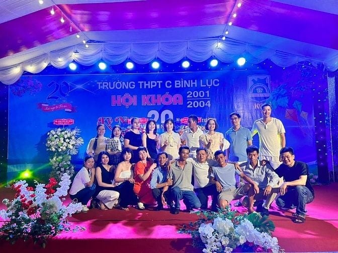 Salon tóc phố Đại La cần tuyển gấp thợ phụ