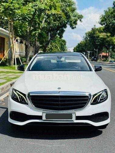 Mercedes Benz E Class 2018 E200 - 80000 km