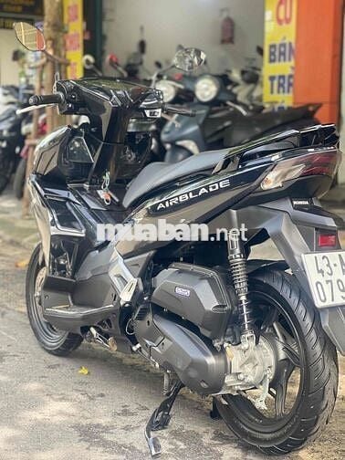 AB 2024 đen bóng zin keng như mới