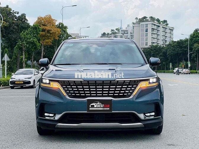 Kia Carnival Signature 2.2D 2020 - 25000 km