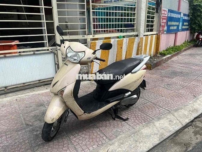 xe honda Lade binh xang phun Fi nhut doi 2012