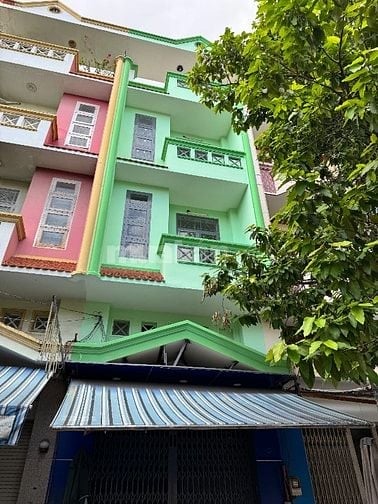 Cần bán nhà mặt tiền Tạ Quang Bửu P5Q8