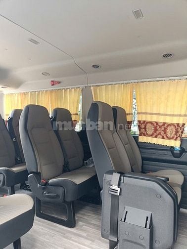 bên mình chạy xe dịch vụ xe 16 chỗ ở Đồng Nai