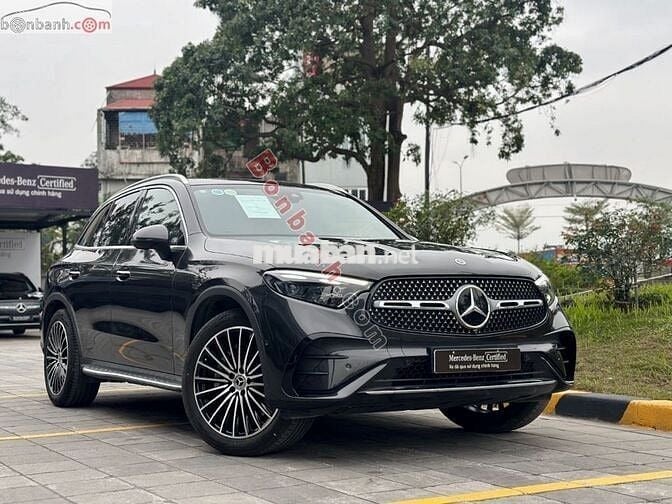 GLC 300 4Matic màu Đen/Đen Đăng ký lần đầu 9/2024