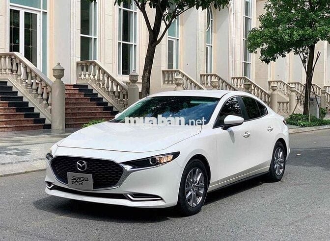 Mazda 3 2023 1.5L Luxury - 22000 km