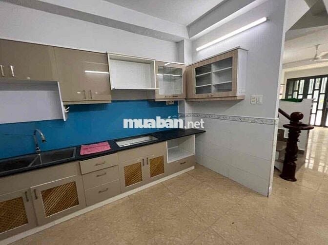 Bán Nhà 4 Tầng 4PN ST Sát Mặt Tiền Chỉ 6 Tỷ 700 TL