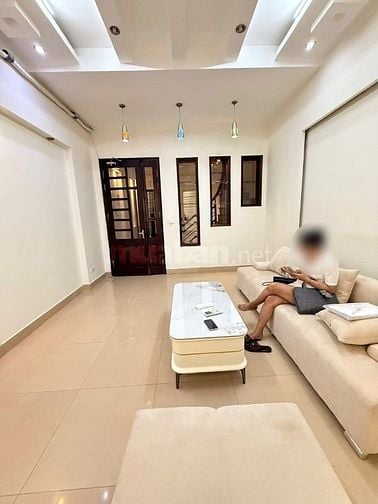 Trung kính phân lô, gần mặt phố, ô tô thông, sổ vuông đét A4 Plus, 