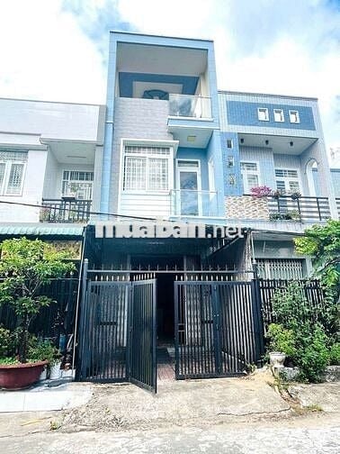 CHO THUÊ NHÀ 2 LẦU 4PN KDC XÂY DỰNG GIÁP NAM LONG SẴN NỘI THẤT 10TR