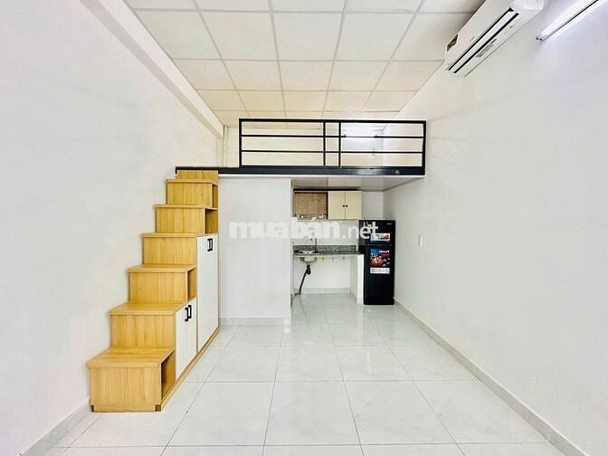 Phòng duplex 32m² – gần chợ Hoàng Hoa Thám, ngay trục Cộng Hòa