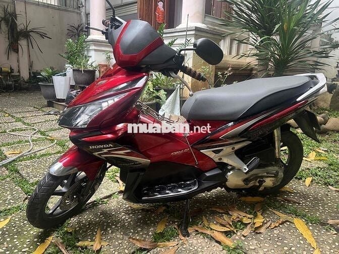 Cần bán gấp xe Air Blade  nhập Thái Lan