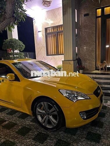 Hyundai Genesis 2010 Coupe 2.0 AT - 69000 km