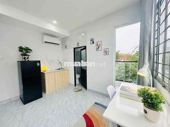 STUDIO BAN CÔNG CÓ THANG MÁY TẠI DƯƠNG QUẢNG HÀM