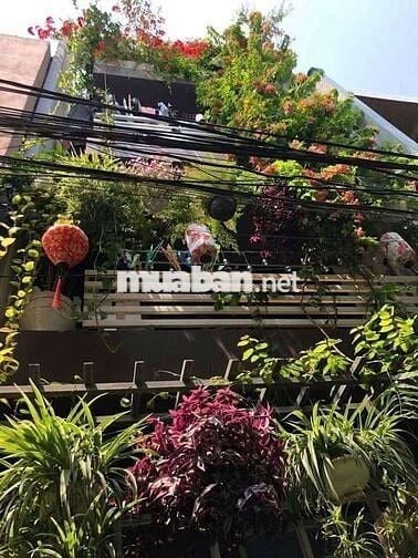 Bán nhà 4 tầng sau lưng mặt tiền Núi Thành - Hải Châu - Đà Nẵng