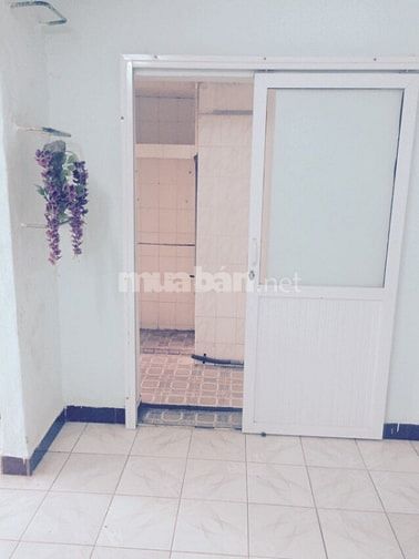 Chính chủ cho thuê căn hộ chung cư, tầng 5, nhà A5 tập thể Thành Công,
