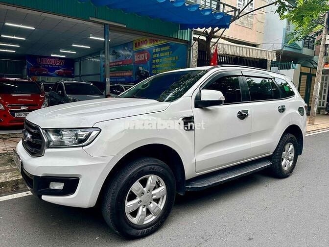 Ford Everest 2018 Ambiente 2.2L 4x2 MT - 108000 km