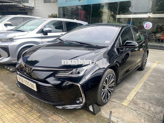 Toyota Corolla Altis 2023 1.8V, gia đình, 1 chủ