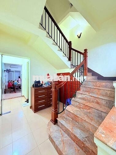 Chú Thư gửi rao căn nhà 43m, 5t phố Thanh Bình,HĐ,ngõ to, giá bán 7t