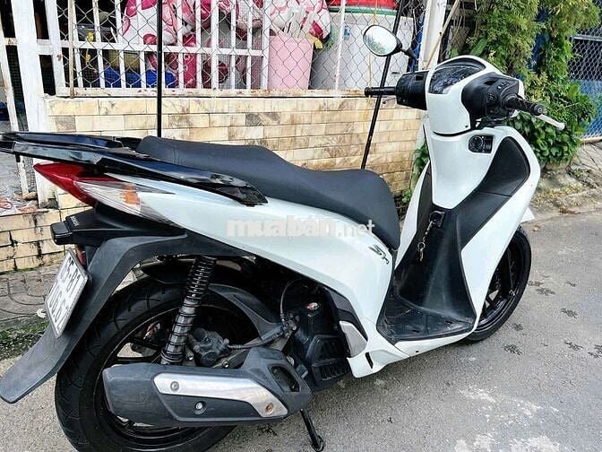 Đổi xe nên cần ra đii em nó