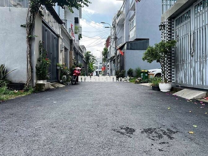 Bán gấp lô đất đẹp hẻm xe tải đường số 12 Trường Thọ, Thủ Đức