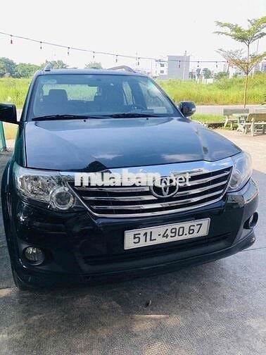 Toyota Fortuner 2013 2.7V 4x2 - 141000 km