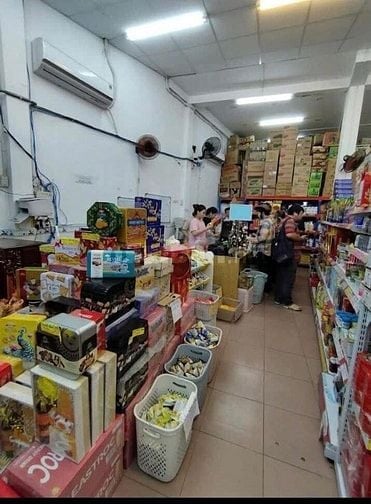 CỬA HÀNG TIỆN LỢI CẦN NHÂN VIÊN LÀM THEO CA