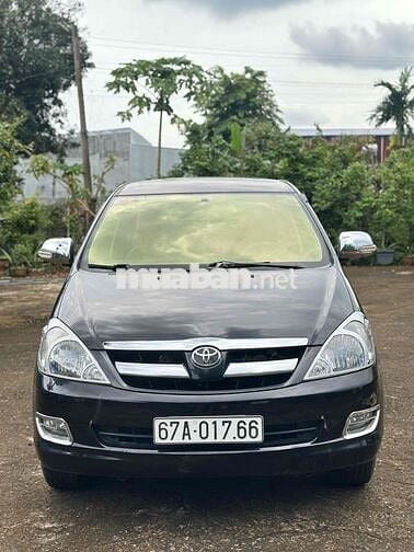 Toyota Innova 2006 - 110000 km