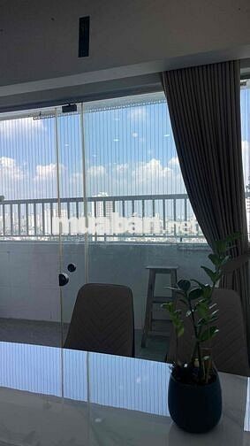 Chính chủ bán căn 3 ngủ hướng đông nam view hồ thoáng mát