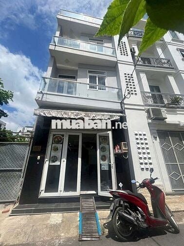 NHÀ TRỆT 2 LẦU TUM SÂN THƯỢNG SÁT VẠN PHÚC