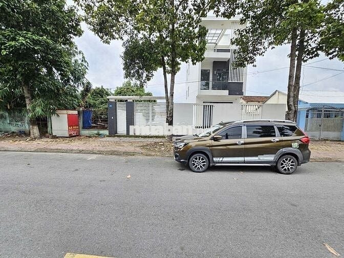 Đất mặt tiền kinh doanh gần chợ Dĩ An, phường Dĩ An, TP Dĩ An