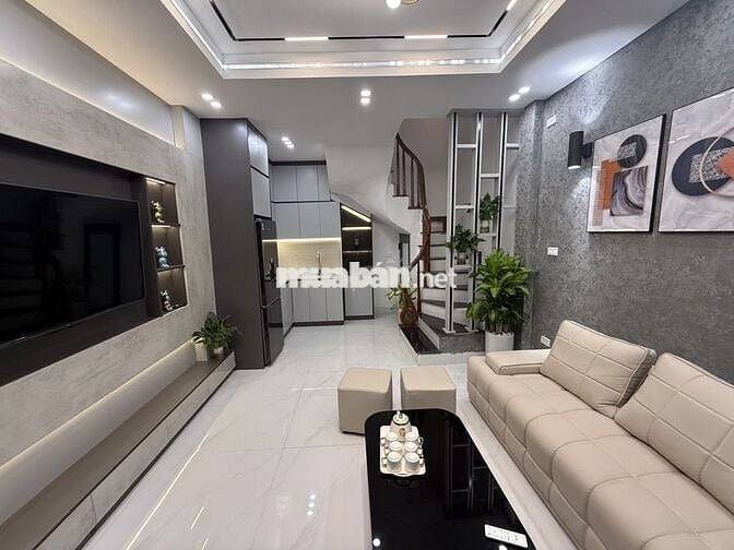 🏡TRUNG TÂM HAI BÀ - NGÕ NÔNG THẲNG TẮP - NHÀ ĐẸP - 30M Ô TÔ