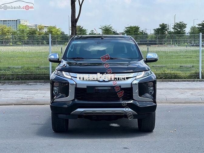 triton premium 1 cầu sx 2020 đki T12/2020