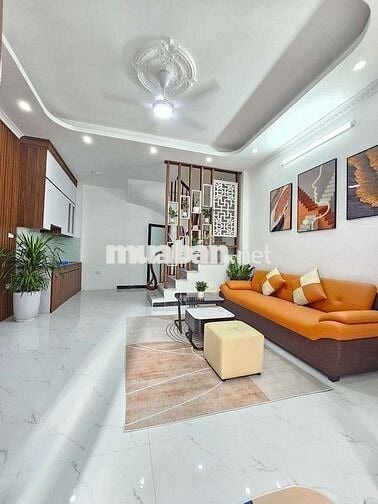 5 TỶ SỞ HỮU NHÀ ĐẸP 5 TẦNG CỰ KHỐI, LONG BIÊN CẠNH KHU PHÂN LÔ ĐẤU GIÁ