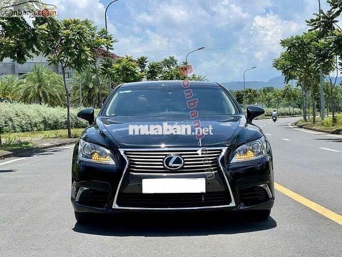 Lexus ls460 2015 chạy 9,8 vạn
