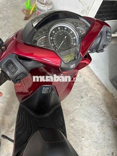 cần bán gấp xe sh 125i xe còn rất mới