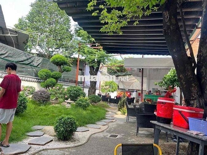 cần bán gấp quán cà fê sân vườn sát bigc ngã tư vũng tầu