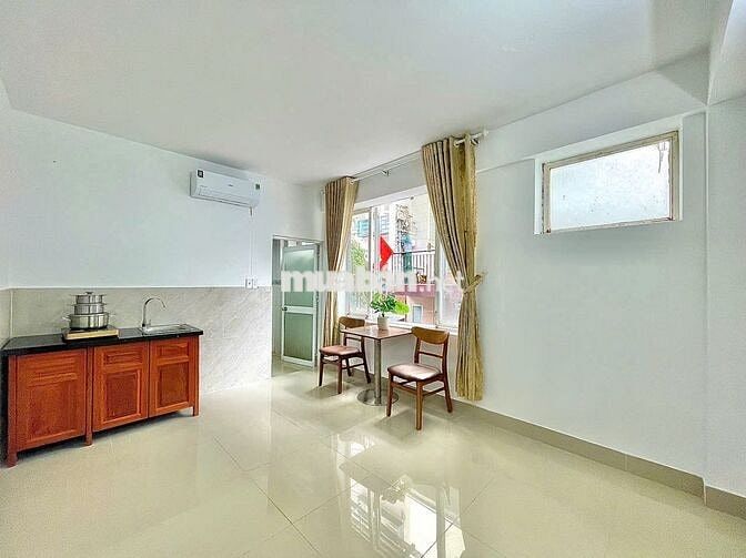 PHÒNG CỬA SỔ LỚN GẦN CO.OP MART NGUYỄN KIỆM - CV GIA ĐỊNH